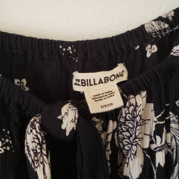 Billabong - Black Floral Long Sleeve Tie Dress - Picture 8 of 10